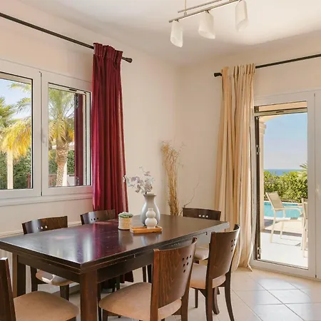 Dina By Vintage Travel * Kaligata