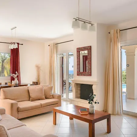 Dina By Vintage Travel Kaligata