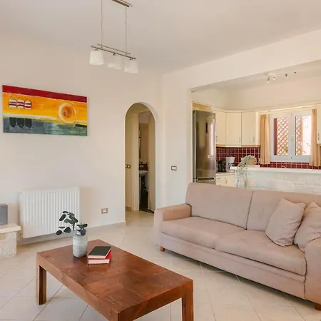 Dina By Vintage Travel וילה