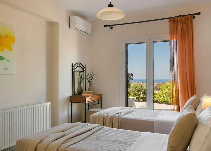 Dina By Vintage Travel