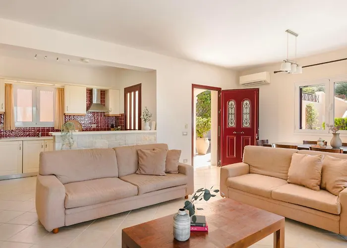 Dina By Vintage Travel